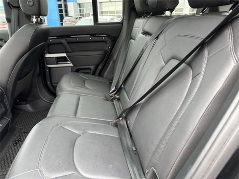 Used 2024 Land Rover Defender 110 S image 13