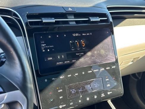 Used 2022 Hyundai Tucson Limited image 19