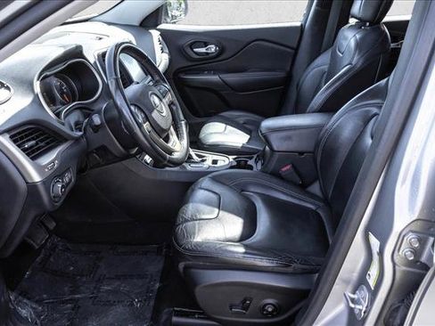 Used 2016 Jeep Cherokee Limited AWD/4WD image 12