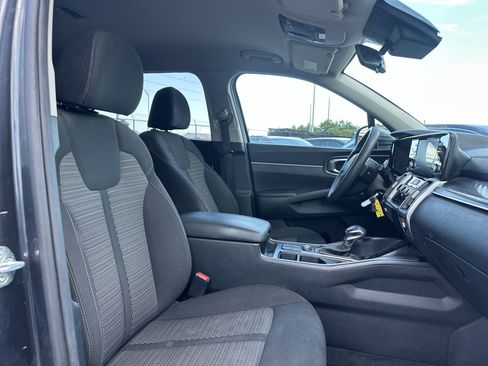 Used 2023 Kia Sorento LX FWD image 23