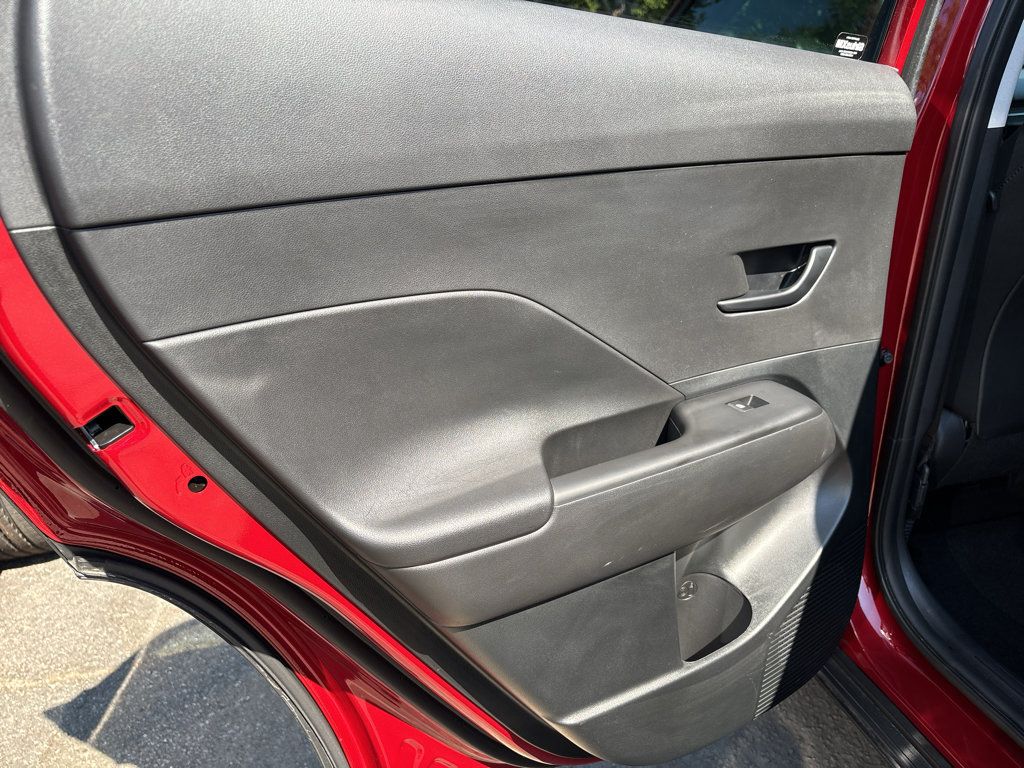 Used 2026 Hyundai Kona SEL Sport FWD image 21