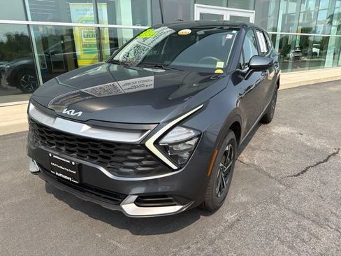 Certified 2023 Kia Sportage LX AWD/4WD image 2