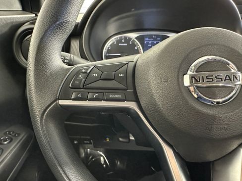 Used 2019 Nissan Kicks S FWD image 36