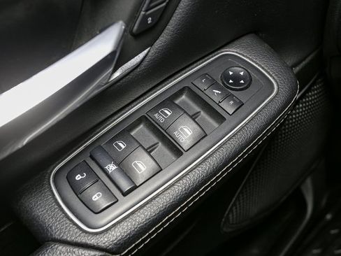 Used 2021 RAM 1500 Laramie image 38