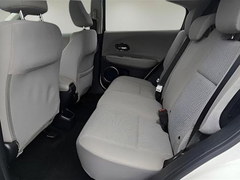 Used 2018 Honda HR-V EX image 21