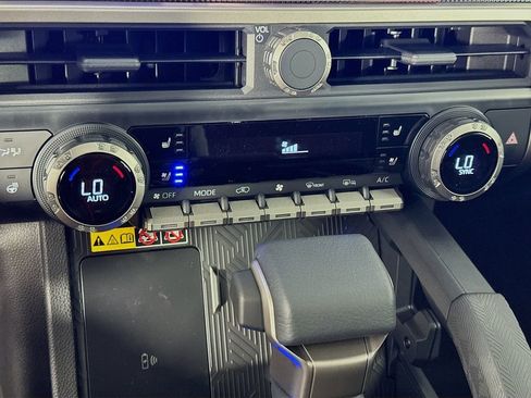 New 2025 Toyota 4Runner Limited image 19