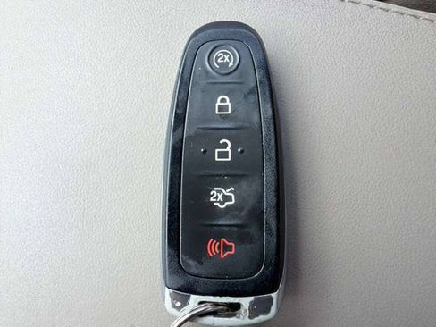 Used 2014 Lincoln MKX AWD w/ Equipment Group 102A image 10