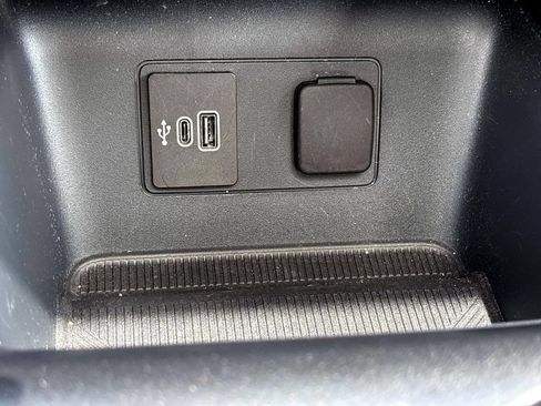 Used 2026 Ford Explorer ST-Line w/ ST-Line Street Pack AWD/4WD image 30