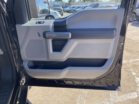 Used 2017 Ford F150 XLT image 25
