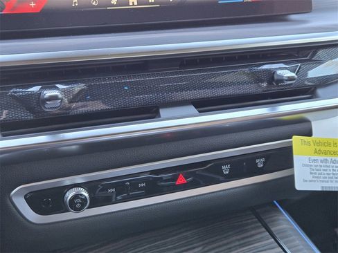 New 2026 BMW X5 xDrive50e w/ Premium Package image 22