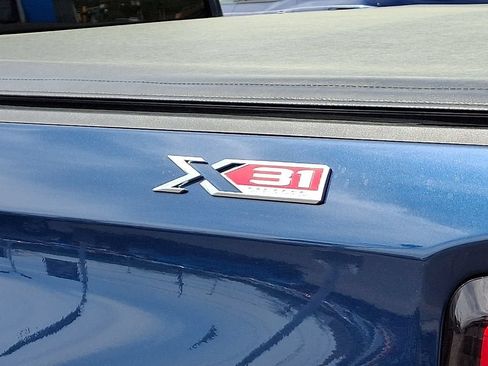 Certified 2023 GMC Sierra 1500 SLT w/ SLT Premium Package AWD/4WD image 35