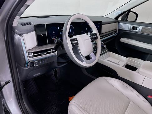 Certified 2025 Hyundai Santa Fe Calligraphy image 9