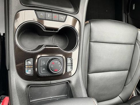 Used 2023 GMC Acadia AT4 w/ Technology Package AWD/4WD image 26