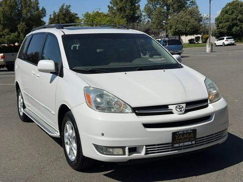 Used 2005 Toyota Sienna XLE Limited AWD/4WD image 8