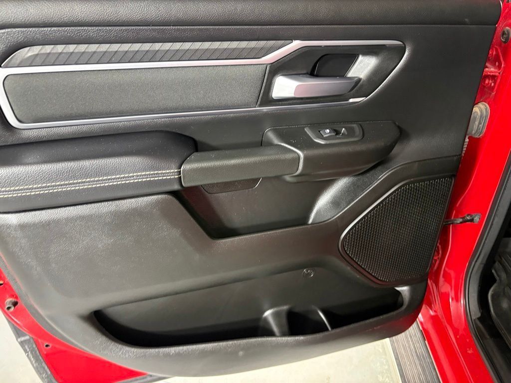 Used 2025 RAM 1500 Big Horn AWD/4WD image 34