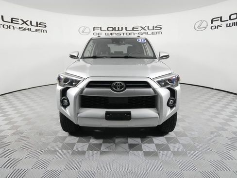 Used 2021 Toyota 4Runner SR5 Premium w/ Moonroof Package AWD/4WD image 2