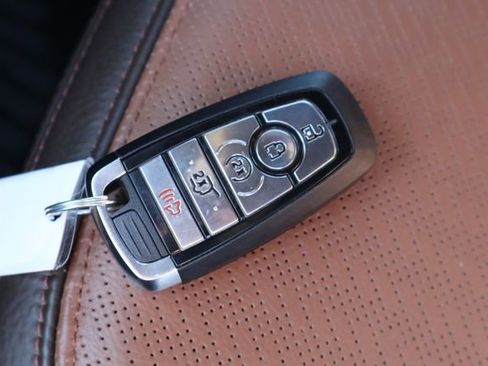 Used 2025 Ford Expedition Max King Ranch AWD/4WD image 36