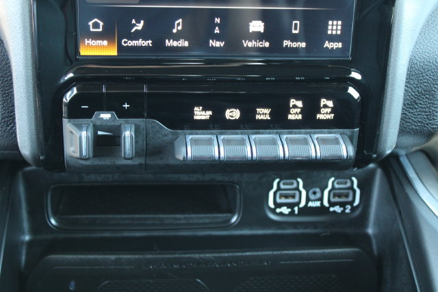 Used 2023 RAM 2500 Laramie AWD/4WD image 29