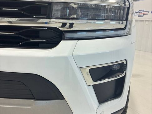 Used 2024 Ford Expedition Limited AWD/4WD image 11