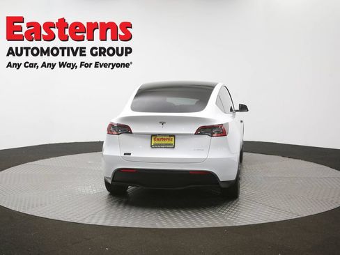 Used 2021 Tesla Model Y Long Range AWD/4WD image 33