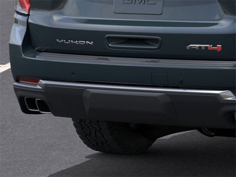 New 2026 GMC Yukon XL AT4 image 14