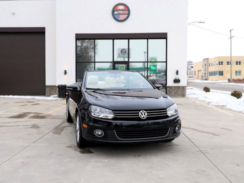 Used 2012 Volkswagen Eos Komfort FWD image 1