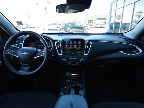 Used 2024 Chevrolet Malibu LT FWD image 29