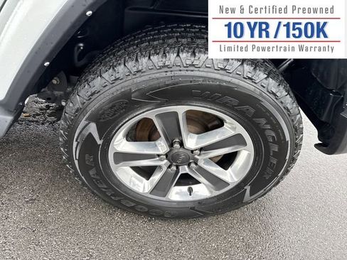 Used 2022 Jeep Wrangler Unlimited Sahara w/ Cold Weather Group image 12