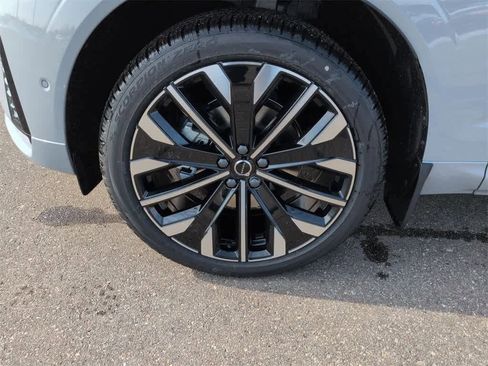 New 2026 Volvo XC60 B5 Ultra w/ Protection Package Premier image 13