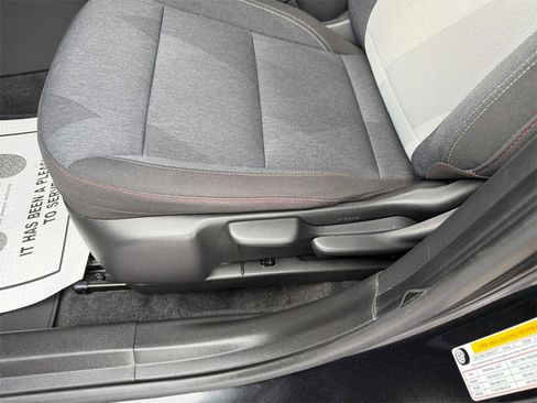 Certified 2024 Chevrolet Trax RS image 13