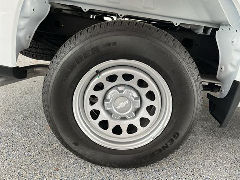 New 2026 Chevrolet Silverado 1500 W/T image 29