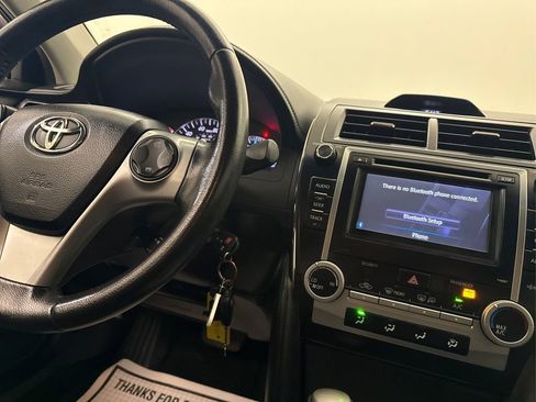 Used 2012 Toyota Camry SE image 30