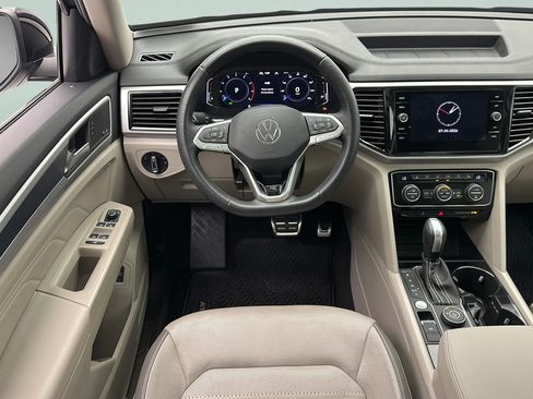 Used 2023 Volkswagen Atlas SEL Premium AWD/4WD image 12