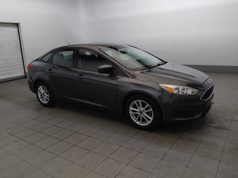Used 2018 Ford Focus SE FWD image 11