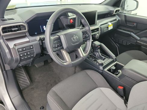 Certified 2025 Toyota 4Runner TRD Off-Road AWD/4WD image 15