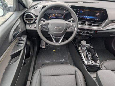 New 2026 Chevrolet Trax ACTIV FWD image 10