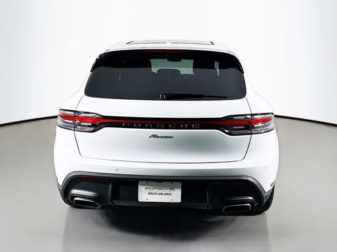 Certified 2025 Porsche Macan image 10