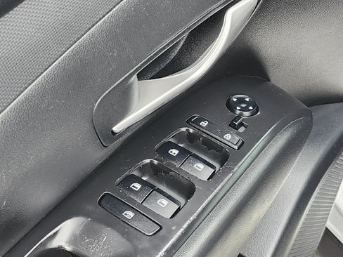 Used 2022 Hyundai Santa Cruz SE AWD/4WD image 16