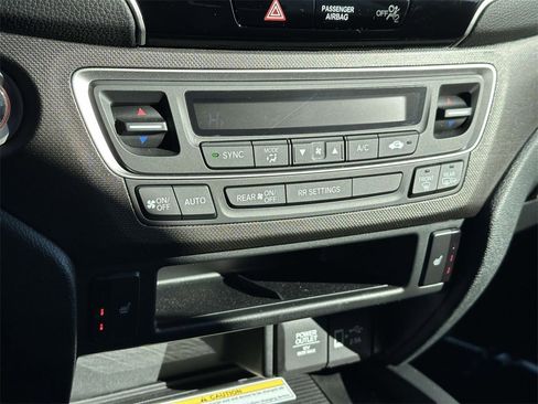 Certified 2022 Honda Passport TrailSport image 28