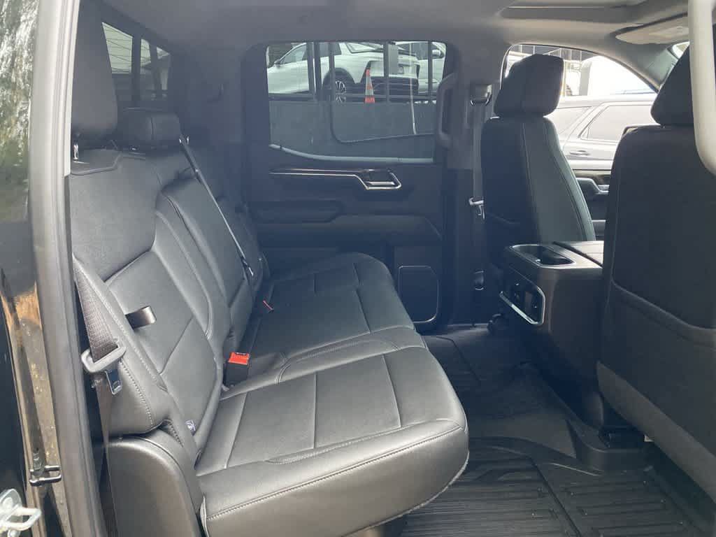 Used 2024 GMC Sierra 1500 Elevation w/ Elevation Premium Package AWD/4WD image 17