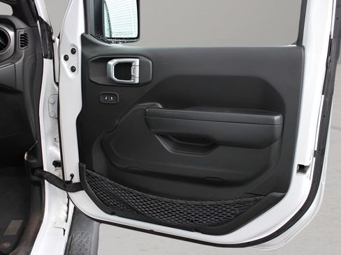 Used 2022 Jeep Wrangler Unlimited Sport AWD/4WD image 14