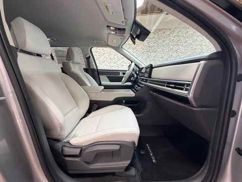 New 2026 Hyundai Santa Fe SE FWD image 9