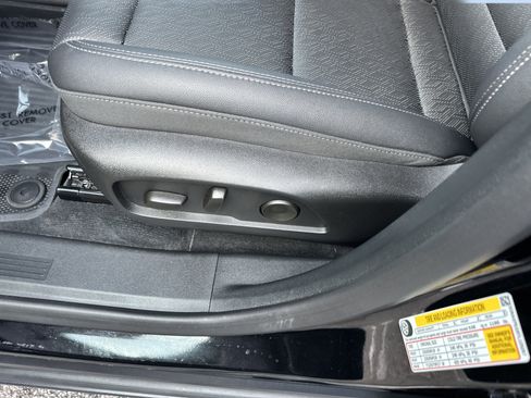 Certified 2026 Chevrolet Equinox LT w/ Convenience Package II AWD/4WD image 10