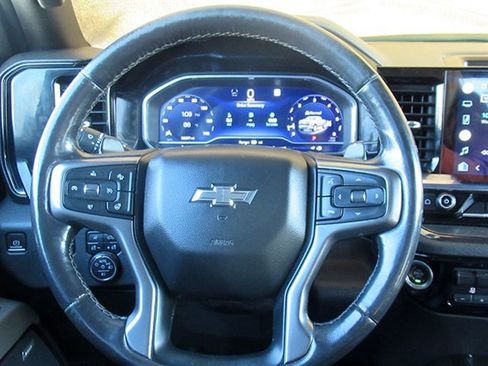 Used 2022 Chevrolet Silverado 1500 ZR2 w/ Technology Package image 16