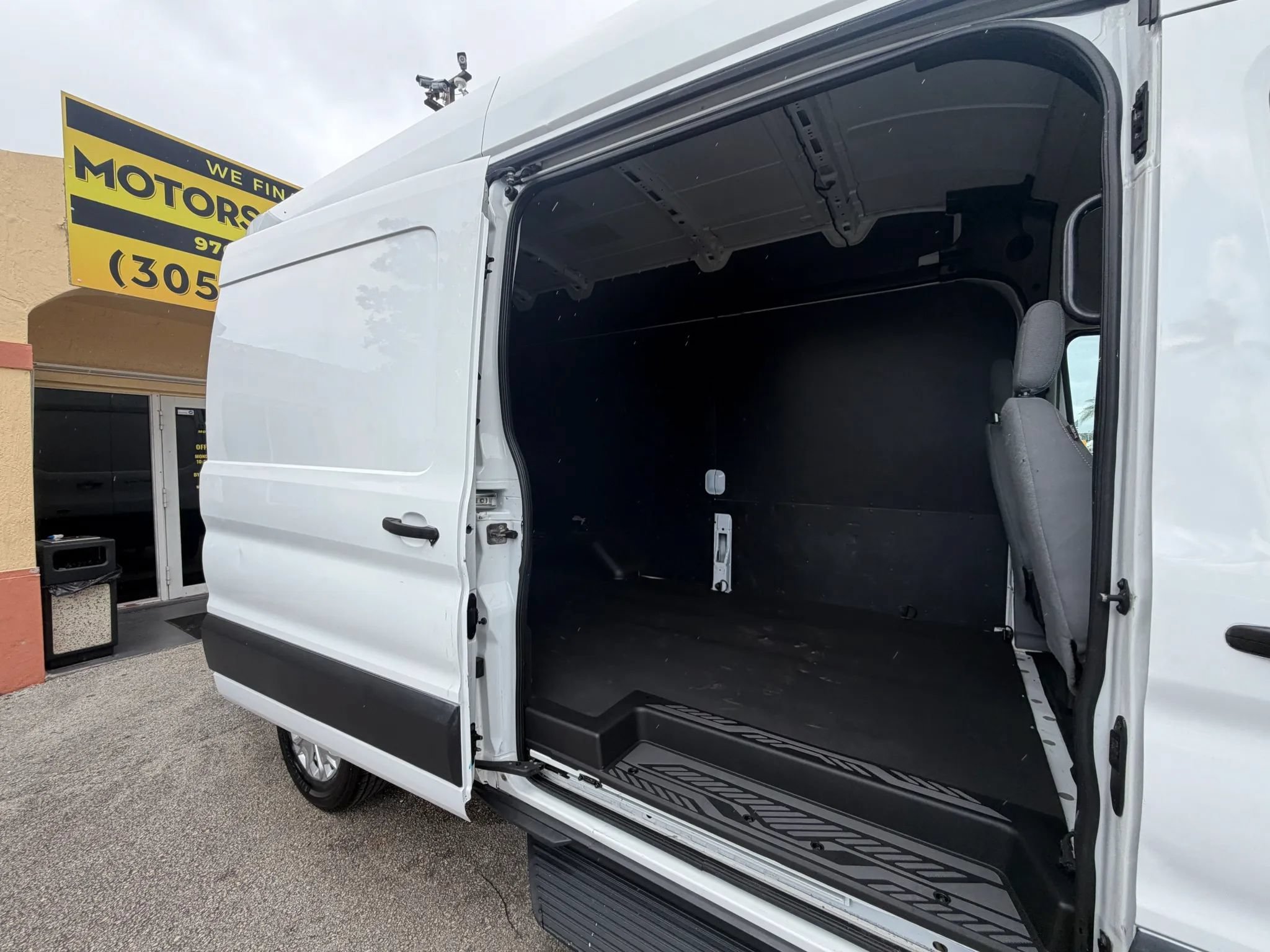 Used 2017 Ford Transit 250 148 High Roof w/ Interior Upgrade Package RWD image 15