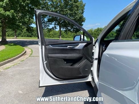 Used 2024 Cadillac XT5 Premium Luxury FWD image 14