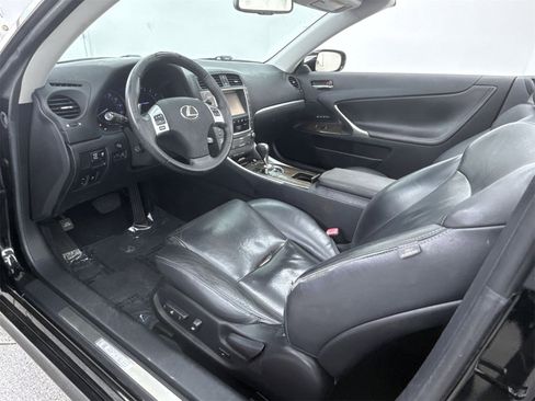 Used 2015 Lexus IS 250C image 17