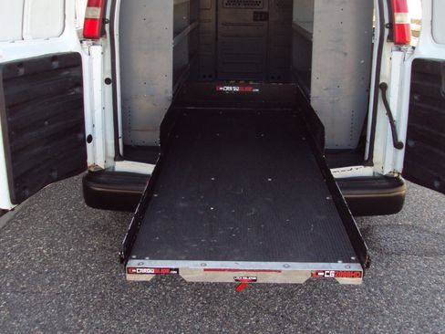 Used 2014 Chevrolet Express 1500 AWD image 12