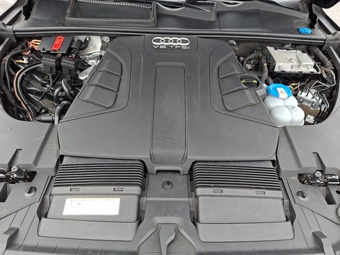 Used 2017 Audi Q7 3.0T Premium Plus image 29