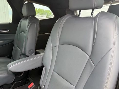 Used 2023 Buick Enclave Essence FWD image 13